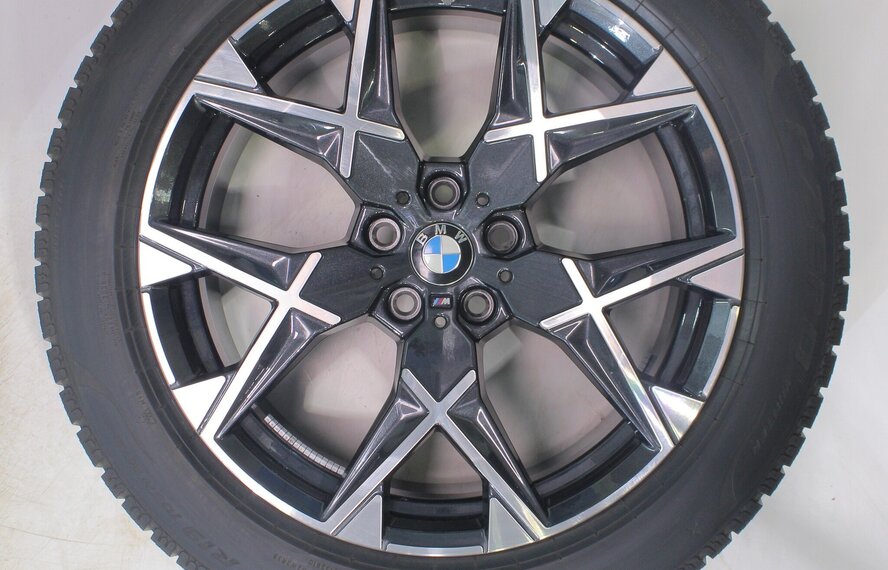 BMW BMW 7 serie G70 X3 G45 1035M 19 inch velgen Pirelli Winterbanden Origineel