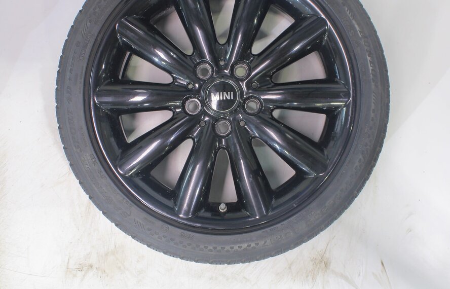 Mini Mini Cooper / S / One / Cabrio F55 F56 F57 499 17 inch velgen Dunlop Runflat Winterbanden Origineel
