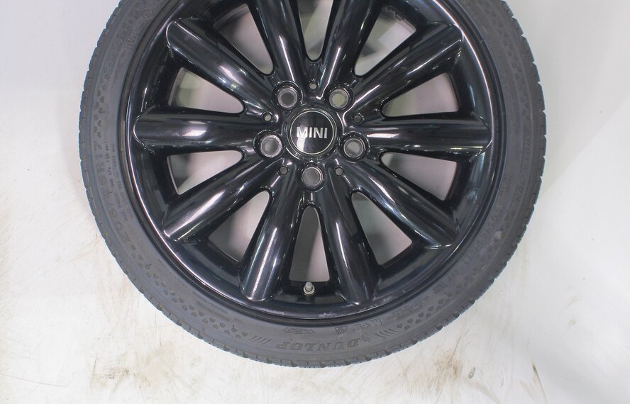 Mini Mini Cooper / S / One / Cabrio F55 F56 F57 499 17 inch velgen Dunlop Runflat Winterbanden Origineel