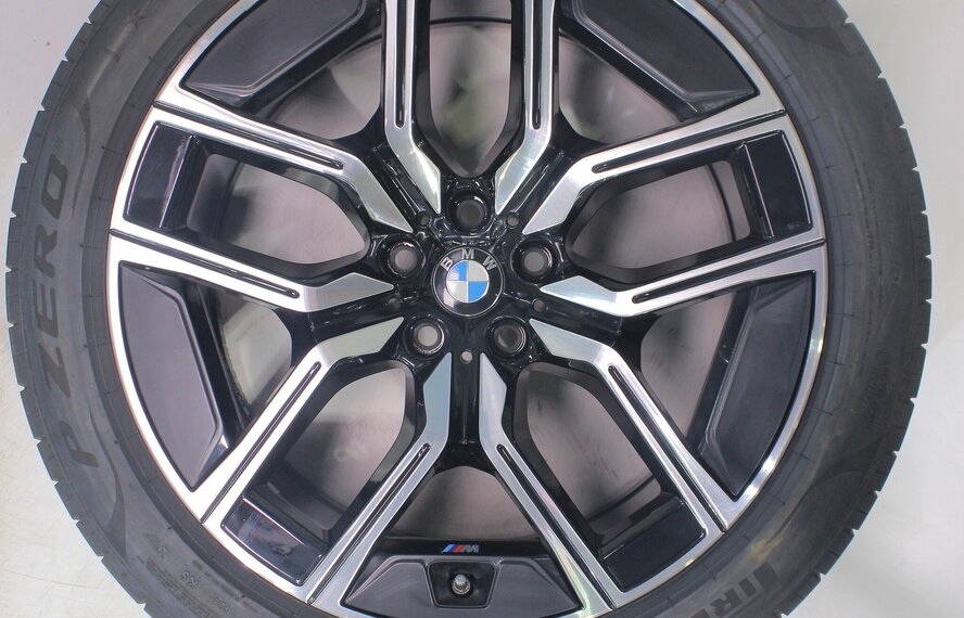 BMW BMW 7 serie G70 X3 G45 907M 20 inch velgen Pirelli Zomerbanden Origineel