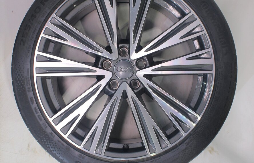 Audi A6 C8 vanaf 2018 20 inch velgen Continental Zomerbanden Nieuw Origineel