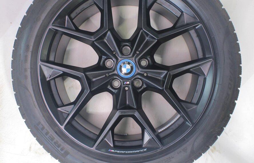 BMW BMW 5 serie i5 G60 G61 942M 19 inch velgen Pirelli Winterbanden Origineel