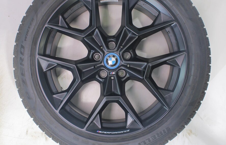 BMW BMW 5 serie i5 G60 G61 942M 19 inch velgen Pirelli Winterbanden Origineel