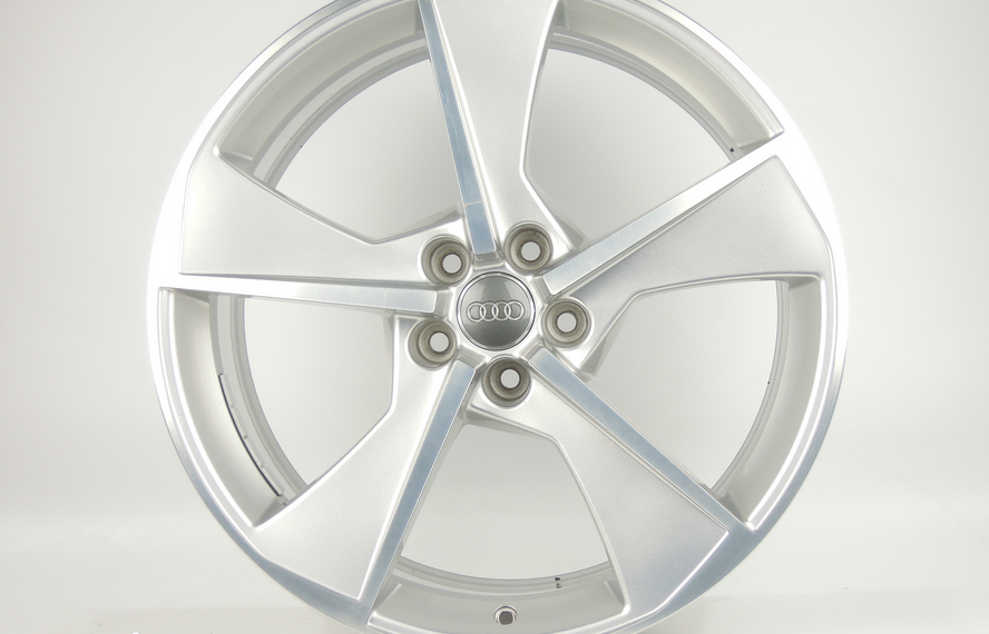 Audi Originele Audi Q7 4M0601025M velg