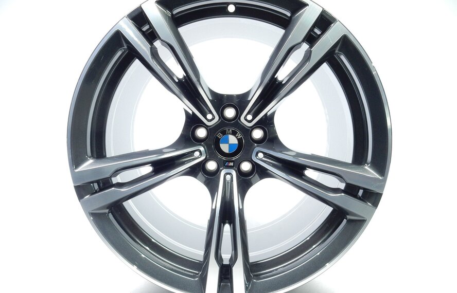 BMW Originele BMW M5 F90 7857076 705M velg