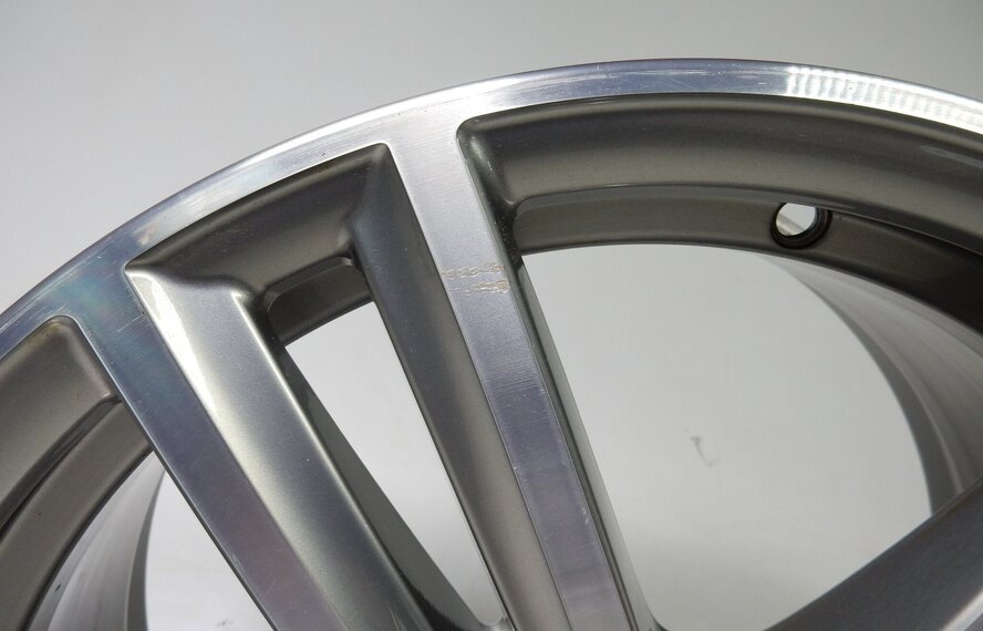 BMW Originele BMW 2-Serie F45 F46 7848602 486M velg