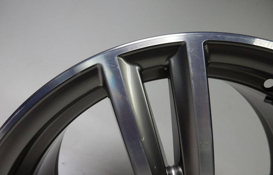 BMW Originele BMW 2-Serie F45 F46 7848602 486M velg