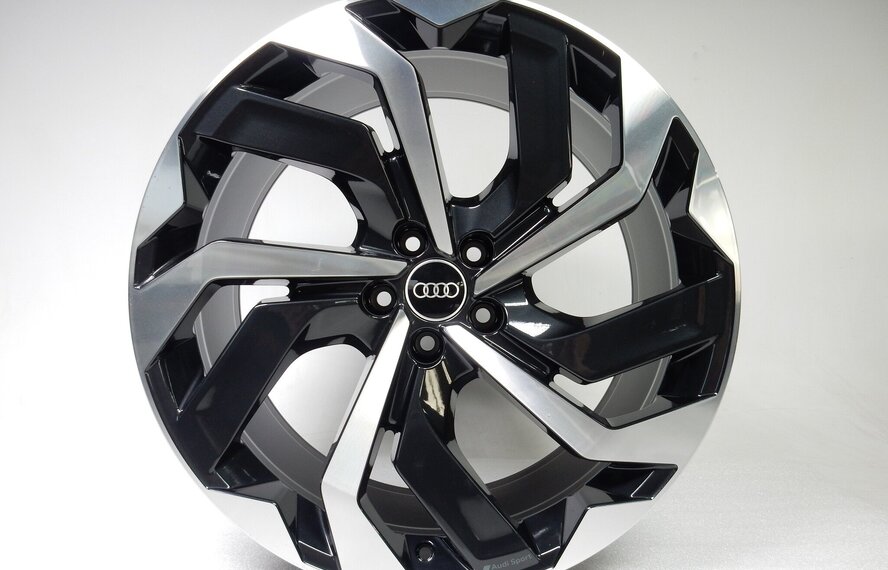 Audi Originele Audi e-tron GEN / e-tron Sportback Type: GEA 4KE601025A velg