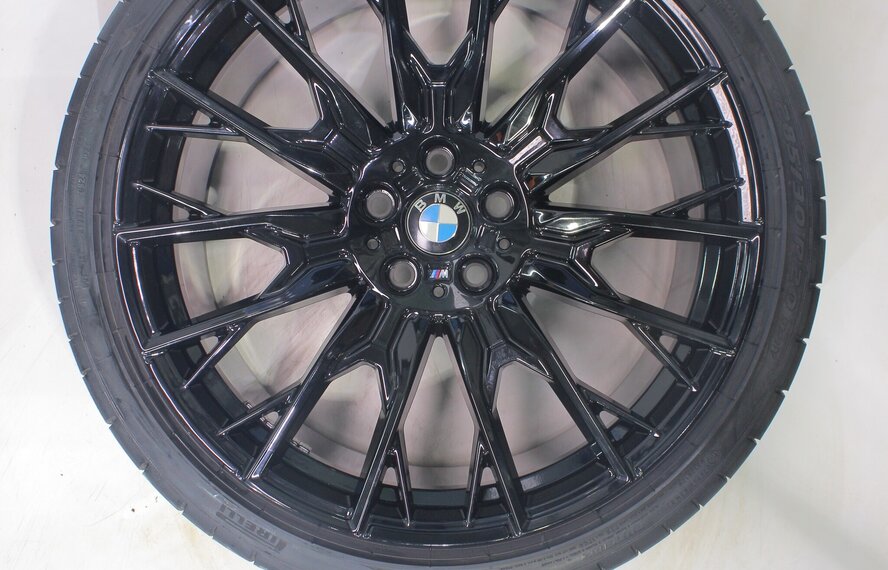 BMW BMW 4 serie i4 G26 868M 20 inch velgen Pirelli Zomerbanden Origineel