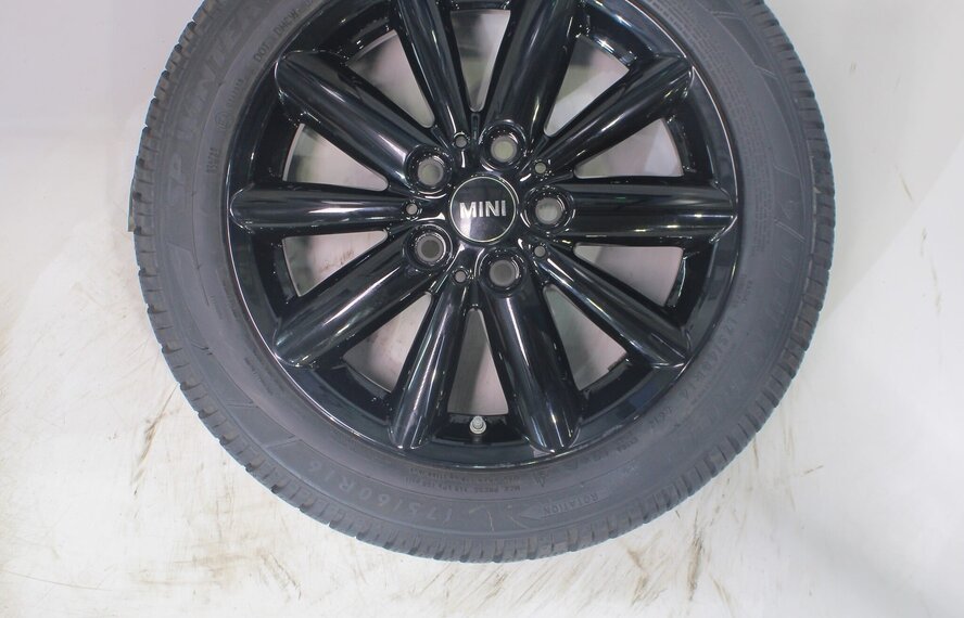 Mini Mini Cooper / S / One / Cabrio F55 F56 F57 508 16 inch velgen Dunlop Runflat Winterbanden Origineel
