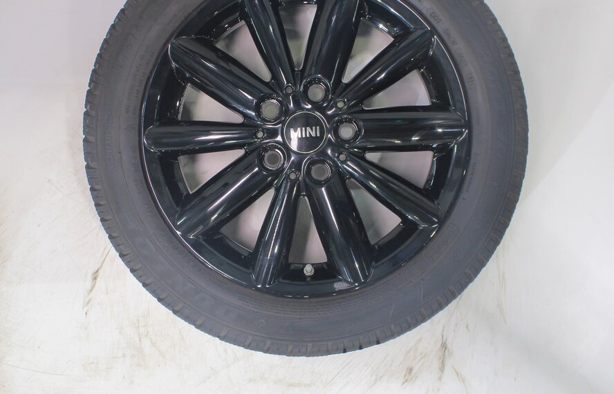 Mini Mini Cooper / S / One / Cabrio F55 F56 F57 508 16 inch velgen Dunlop Runflat Winterbanden Origineel