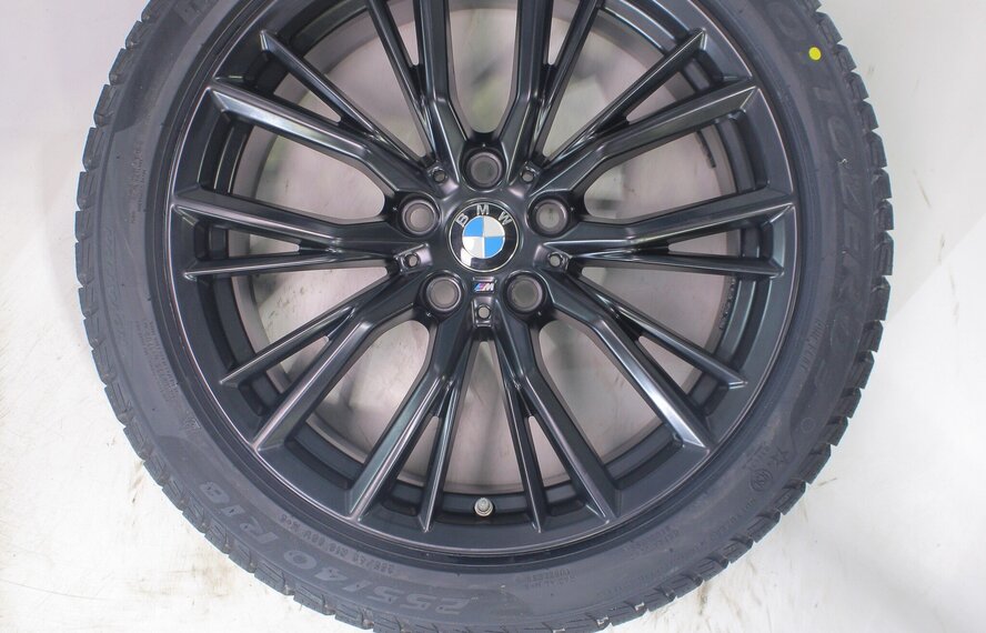 BMW BMW 2 serie 3 serie 4 serie G20 G21 G22 G42 796M 18 inch velgen Pirelli Runflat Winterbanden Nieuw Origineel