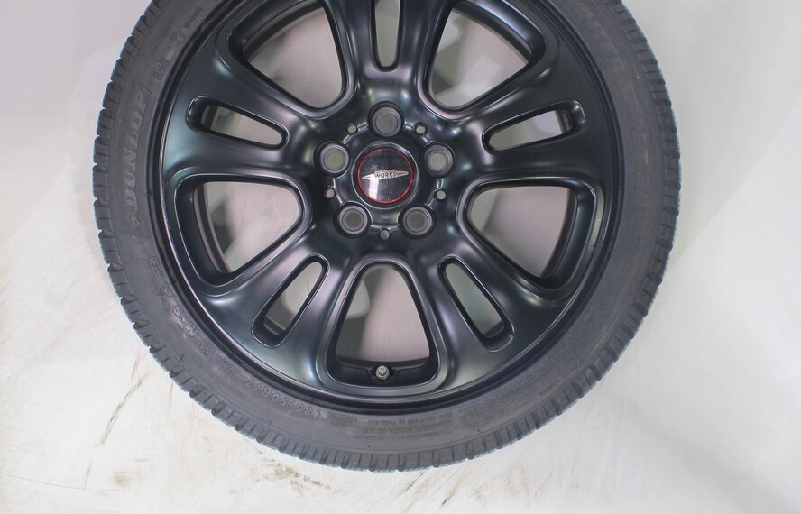 Mini Cooper / S / One / Cabrio F55 F56 F57 JCW510 17 inch velgen Dunlop Runflat Winterbanden Origineel