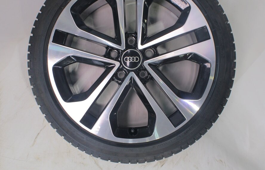 Audi Audi A3 S3 8Y 8V S-line 18 inch velgen Continental Winterbanden Origineel