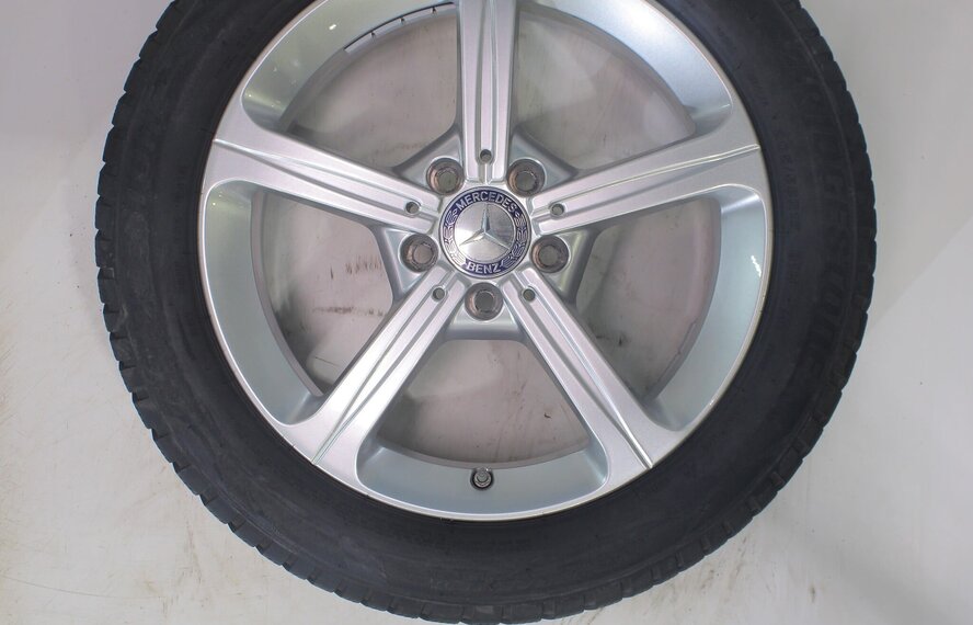 Mercedes Mercedes A B CLA Klasse W177 C118 W247 17 inch velgen Bridgestone Winterbanden Origineel
