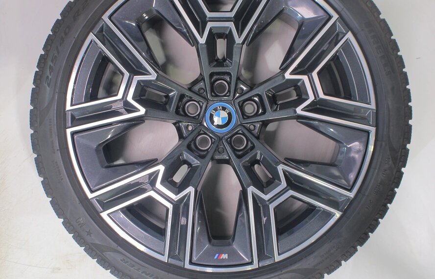 BMW BMW 5 serie i5 G60 G61 939M 20 inch velgen Pirelli Winterbanden Origineel