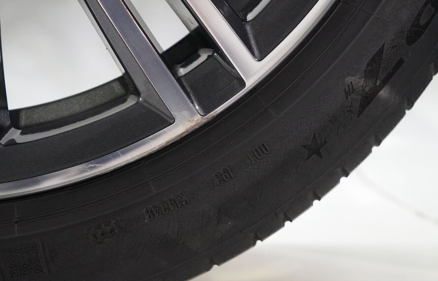 BMW BMW 2 serie 3 serie 4 serie G20 G21 G22 G42 790M 18 inch velgen Pirelli Zomerbanden Origineel