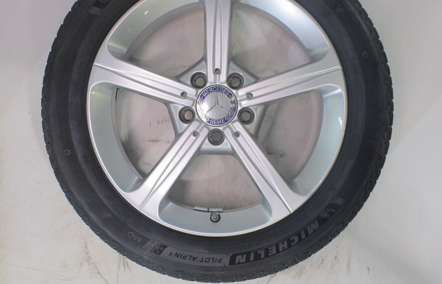 Mercedes Mercedes A B CLA Klasse W177 C118 W247 17 inch velgen Michelin Winterbanden Origineel