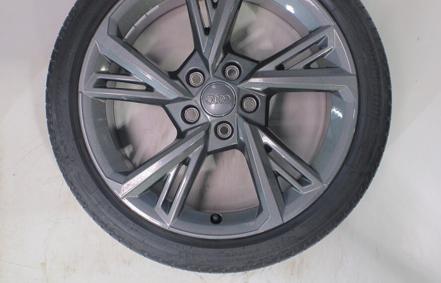 Audi Audi A3 S3 8Y 8V 18 inch velgen Bridgestone Zomerbanden Nieuw Origineel