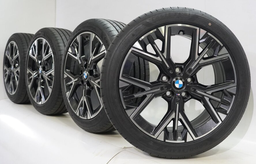BMW BMW 1 serie 2 serie F70 F74 975M 18 inch velgen Goodyear Zomerbanden Nieuw Origineel