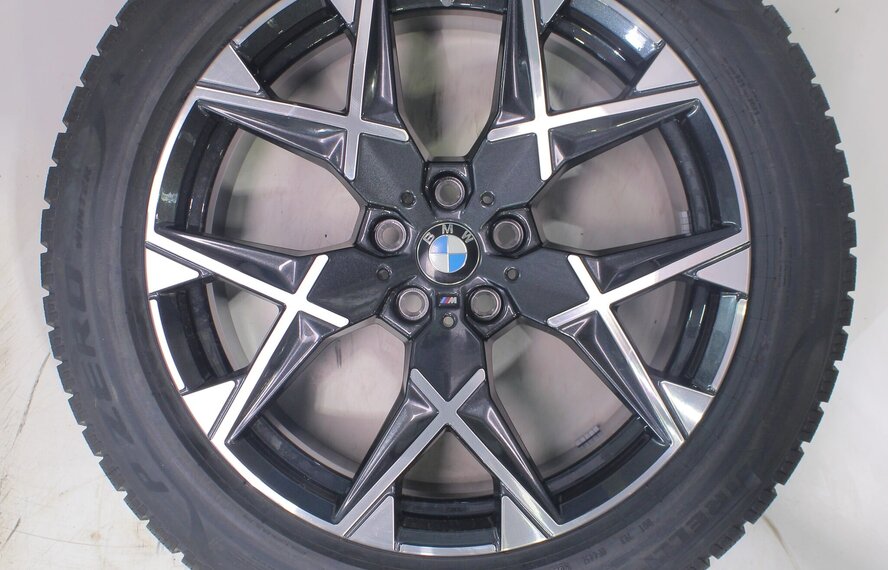 BMW BMW 7 serie G70 X3 G45 1035M 19 inch velgen Pirelli Winterbanden Nieuw Origineel