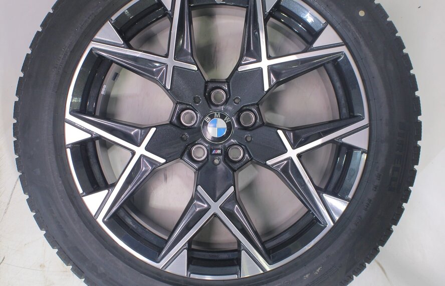 BMW BMW 7 serie G70 X3 G45 1035M 19 inch velgen Pirelli Winterbanden Nieuw Origineel