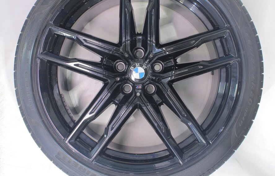 BMW BMW M8 F91 F92 F93 810M 20 inch velgen Pirelli Zomerbanden Origineel