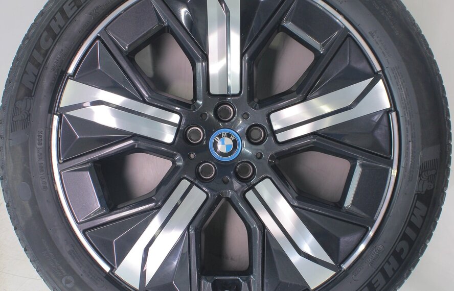 BMW BMW iX i20 1010 21 inch velgen Michelin Winterbanden Nieuw Origineel