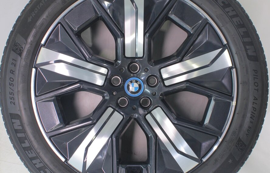 BMW BMW iX i20 1010 21 inch velgen Michelin Winterbanden Nieuw Origineel