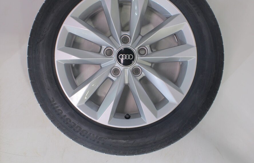 Audi Audi A3 S3 8Y 8V 16 inch velgen Bridgestone Zomerbanden Origineel
