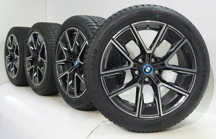 BMW BMW 4 serie i4 G26 858M 18 inch velgen Goodyear Winterbanden Nieuw Origineel