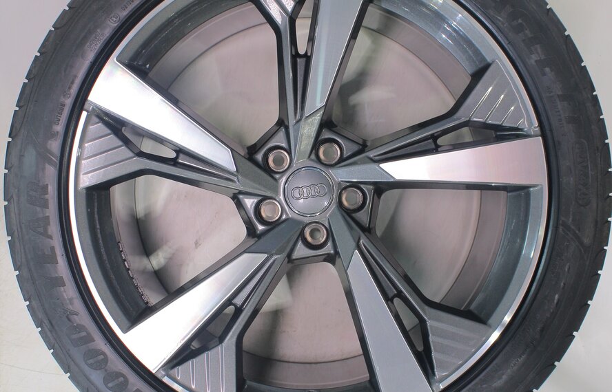Audi Audi e-tron GE Q8 e-tron 21 inch velgen Goodyear Zomerbanden Nieuw Origineel