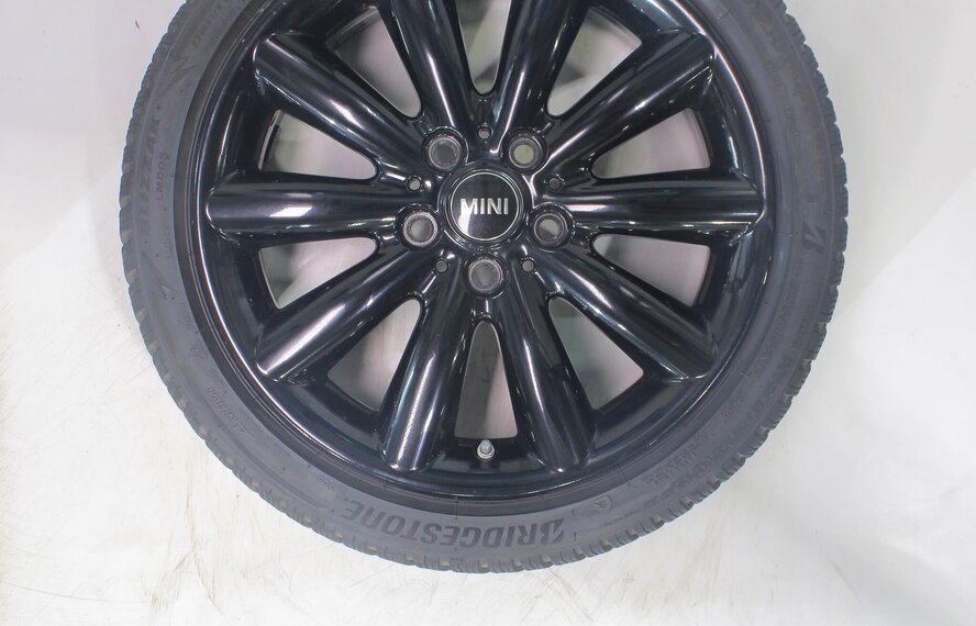 Mini Mini Cooper / S / One / Cabrio F55 F56 F57 499 17 inch velgen Bridgestone Runflat Winterbanden Origineel