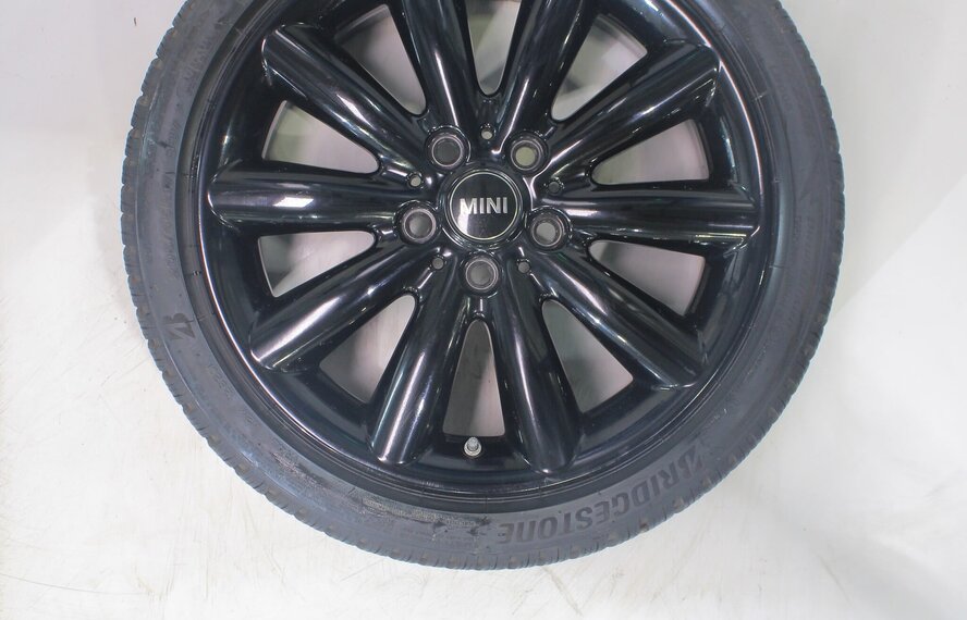 Mini Mini Cooper / S / One / Cabrio F55 F56 F57 499 17 inch velgen Bridgestone Runflat Winterbanden Origineel