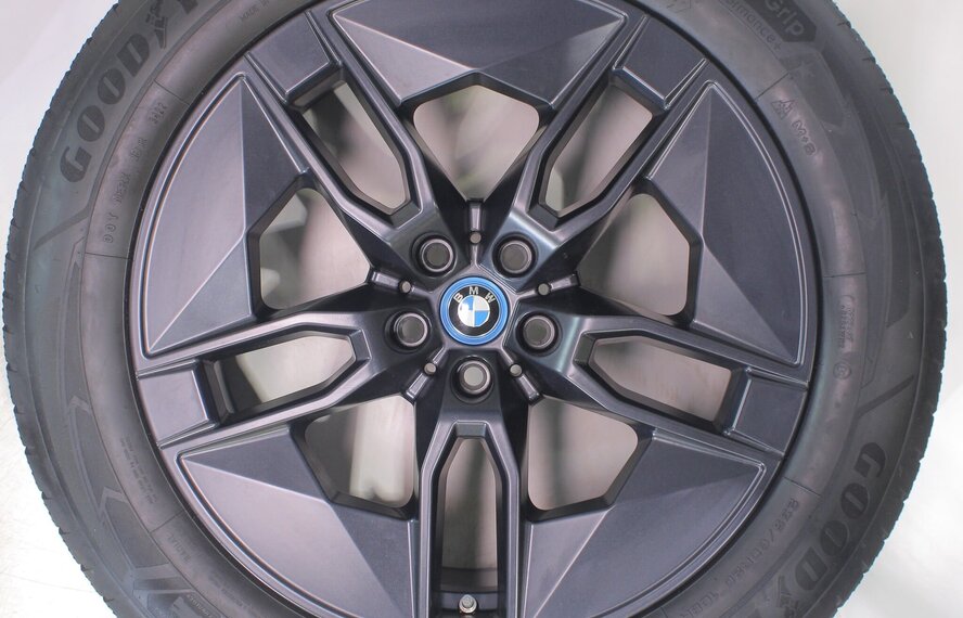 BMW BMW iX i20 1002 20 inch velgen Goodyear Winterbanden Nieuw Origineel