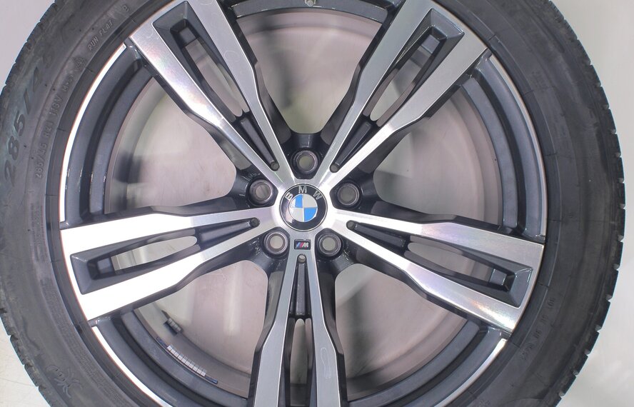 BMW BMW X7 G07 754M 21 inch velgen Pirelli Runflat Winterbanden Origineel