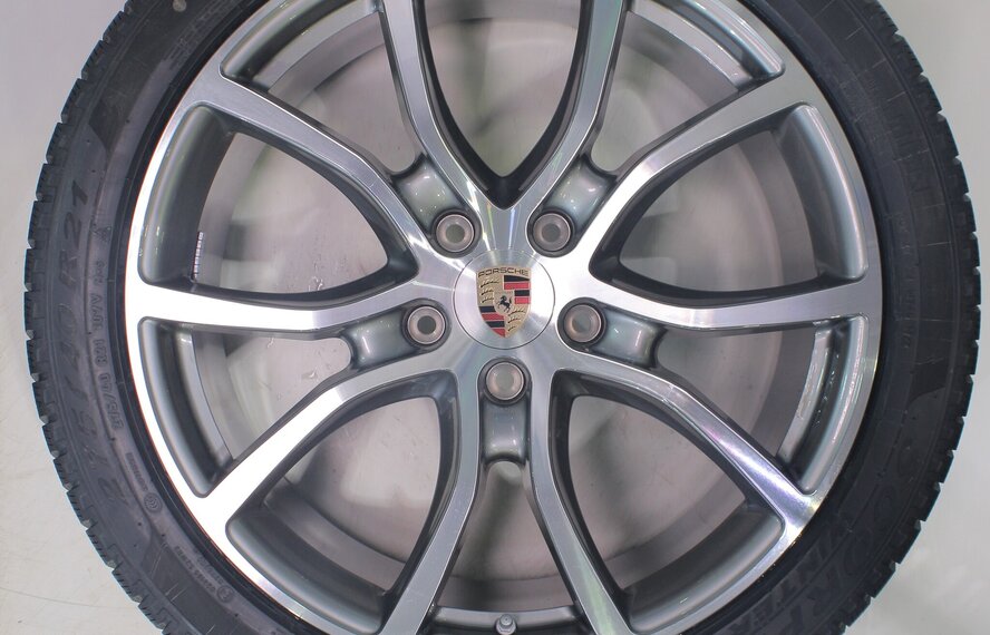 Porsche Porsche Cayenne E3 21 inch velgen Pirelli Winterbanden Nieuw Origineel