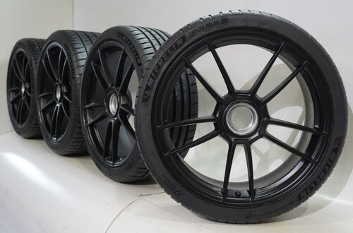 Porsche Porsche 911 992 GTS Turbo S GT3 20 & 21 inch velgen Michelin Zomerbanden Nieuw Origineel