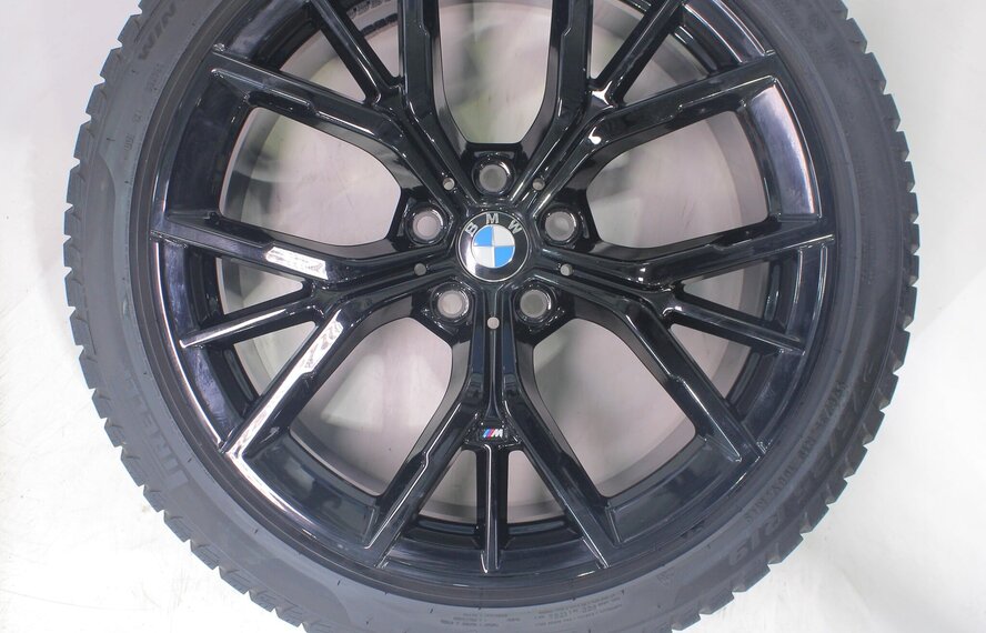BMW BMW 5 serie G30 G31 8 serie G14 G15 G16 845M 19 inch velgen Pirelli Runflat Winterbanden Origineel