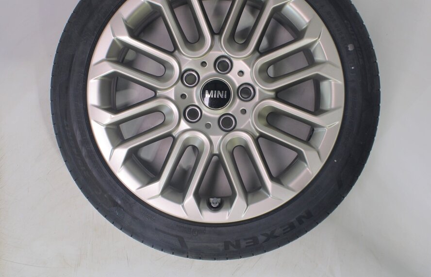 Mini Mini F65 / F66 F67 One / Cooper / Cooper D / Cooper S 17 inch velgen Nexen Zomerbanden Nieuw Origineel