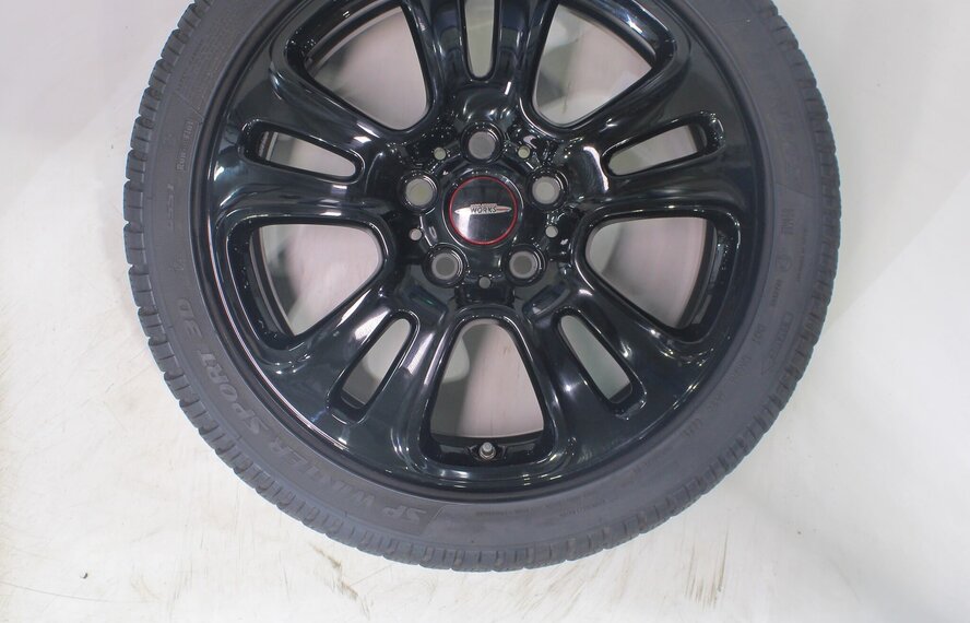 Mini Cooper / S / One / Cabrio F55 F56 F57 JCW510 17 inch velgen Dunlop Runflat Winterbanden Origineel