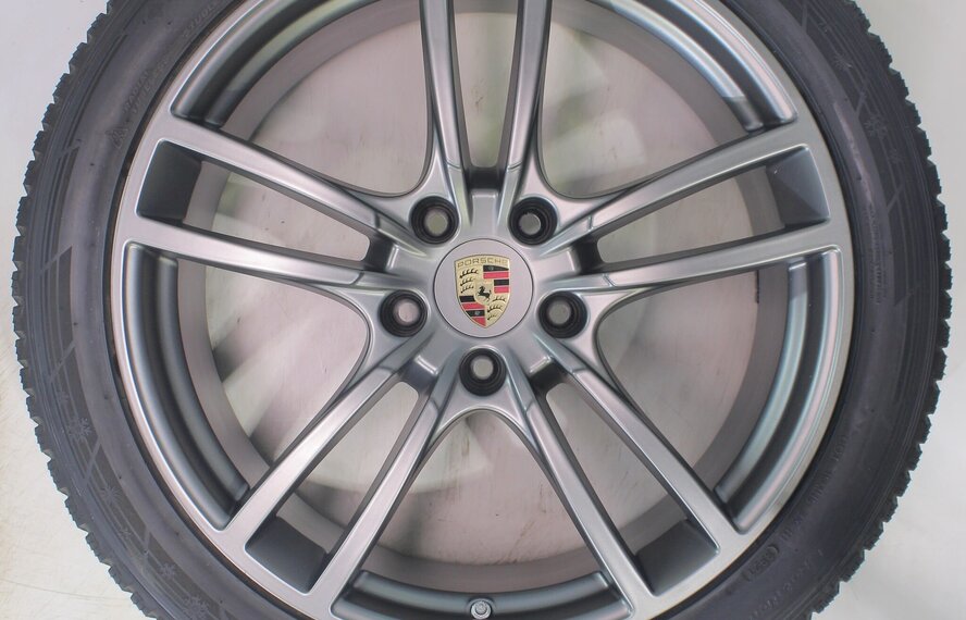 Porsche Porsche Cayenne E3 21 inch velgen Hankook Winterbanden Origineel
