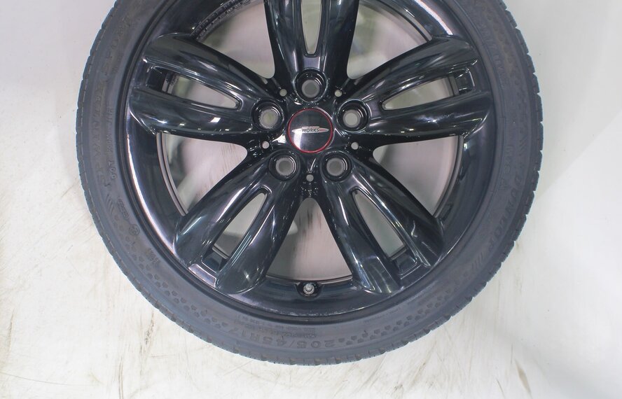 Mini Mini Cooper / S / One / Cabrio F55 F56 F57 JCW501 17 inch velgen Dunlop Runflat Winterbanden Origineel