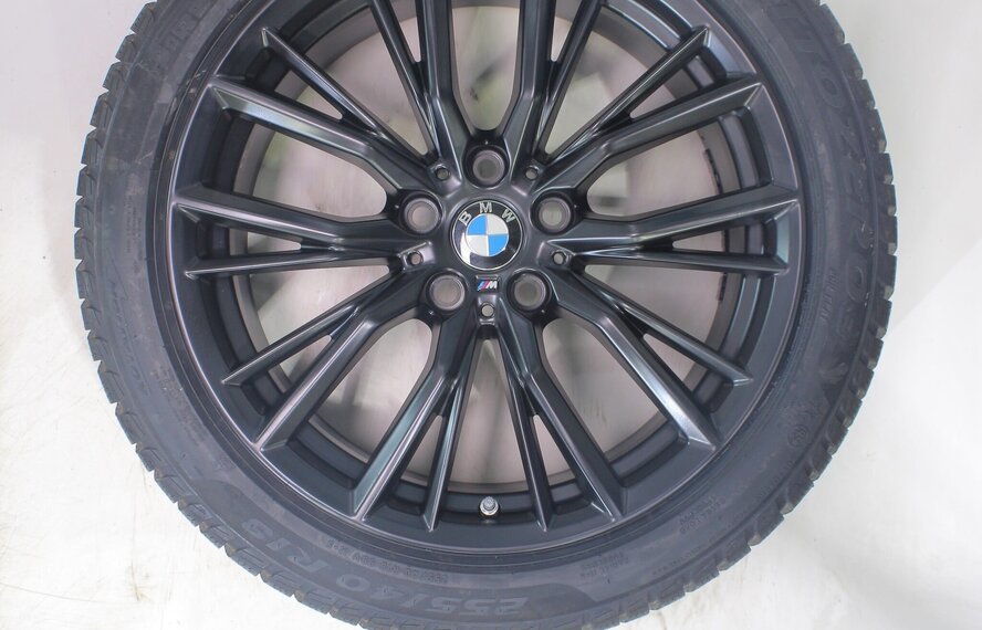 BMW BMW 2 serie 3 serie 4 serie G20 G21 G22 G42 796M 18 inch velgen Pirelli Runflat Winterbanden Nieuw Origineel