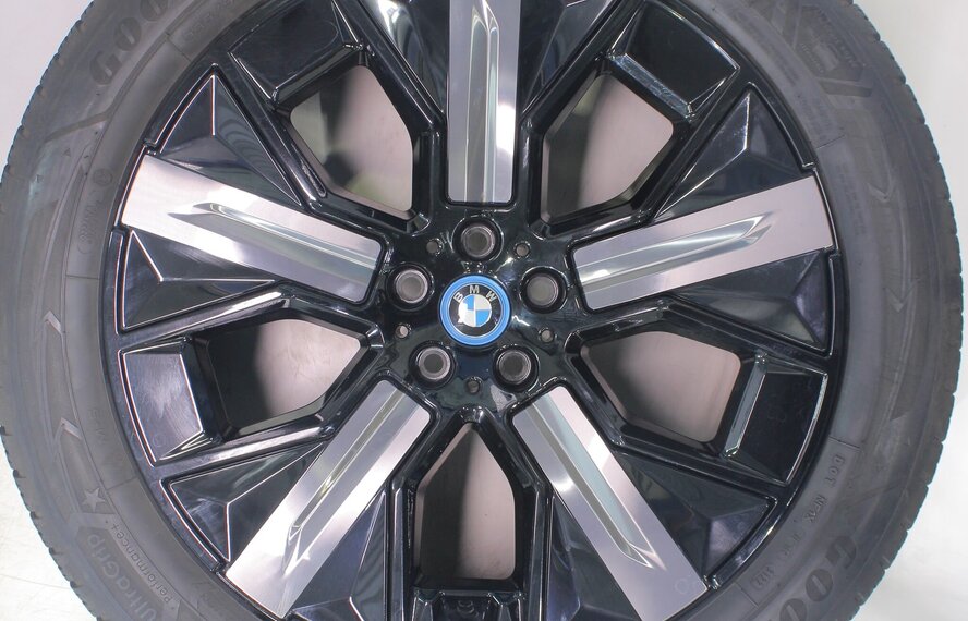 BMW BMW iX i20 1010 21 inch velgen Goodyear Winterbanden Origineel