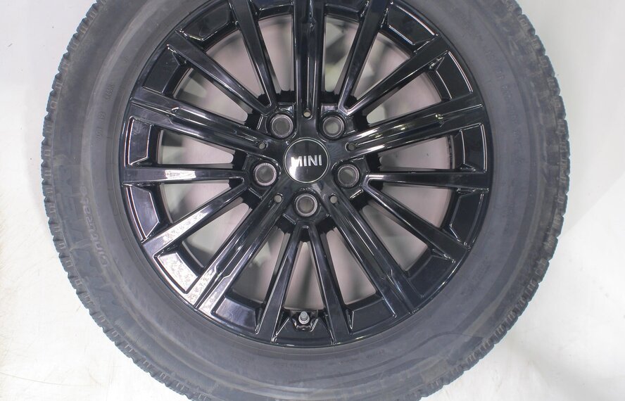 Mini U25 Countryman 833 17 inch velgen Pirelli Winterbanden Origineel