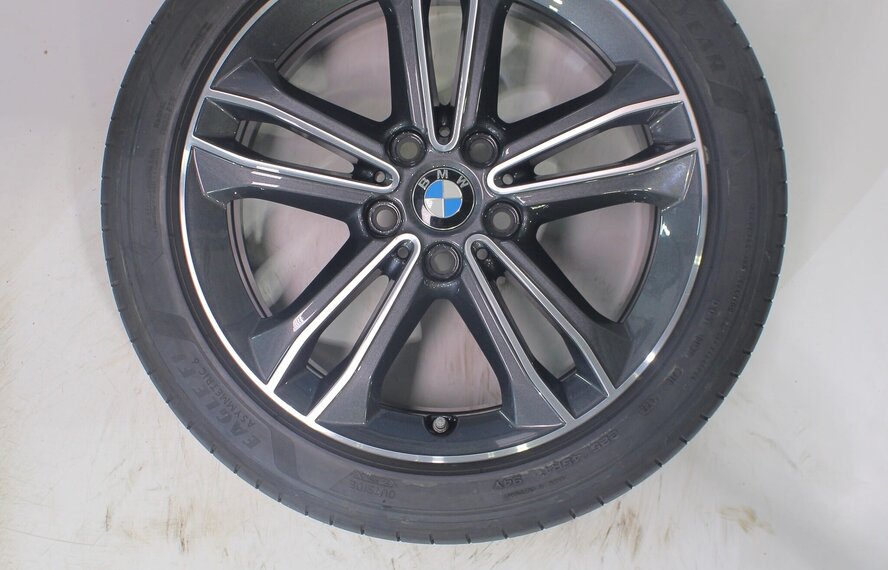 BMW BMW 1 2 serie F40 F44 2 serie Gran Coupe 549 17 inch velgen Goodyear Zomerbanden Origineel