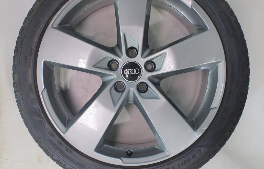 Audi Audi A6 A7 4K C8 20 inch velgen Goodyear Winterbanden Origineel