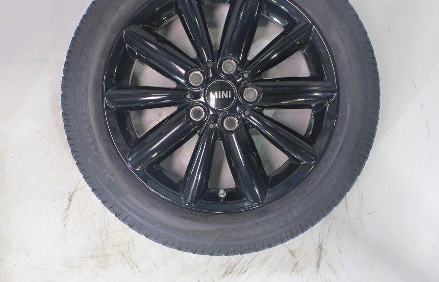 Mini Mini Cooper / S / One / Cabrio F55 F56 F57 508 16 inch velgen Dunlop Runflat Winterbanden Origineel