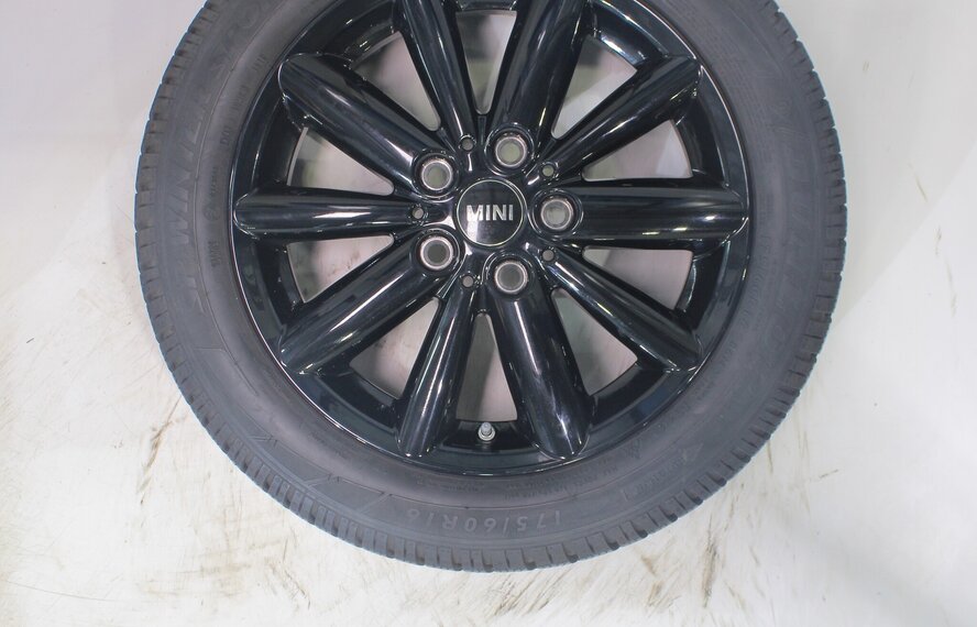 Mini Mini Cooper / S / One / Cabrio F55 F56 F57 508 16 inch velgen Dunlop Runflat Winterbanden Origineel